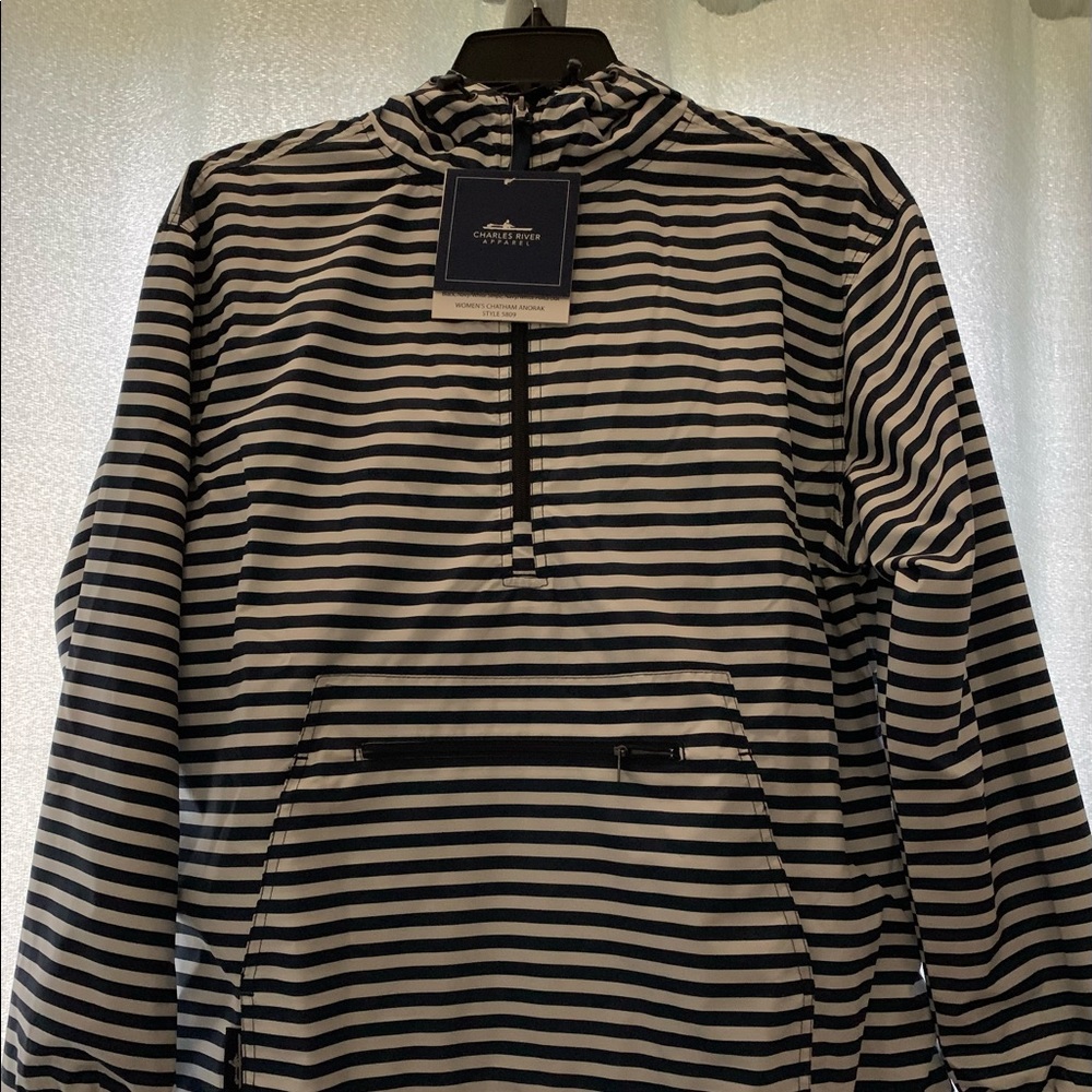 Chatham Anorak Wind and Water Proof. Women. Size L.  Blue and White. NWT
